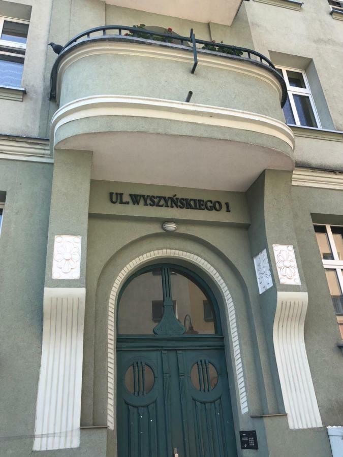 Przedwojenna Kamienica Apartment Swinoujscie Bagian luar foto